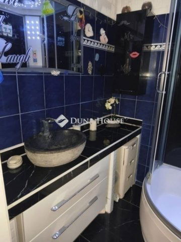 Eladó panellakás, Szegeden 69 M Ft, 3 szobás