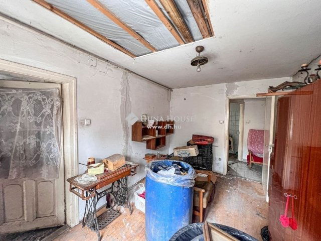 Eladó családi ház, Budapesten, XX. kerületben 37.9 M Ft