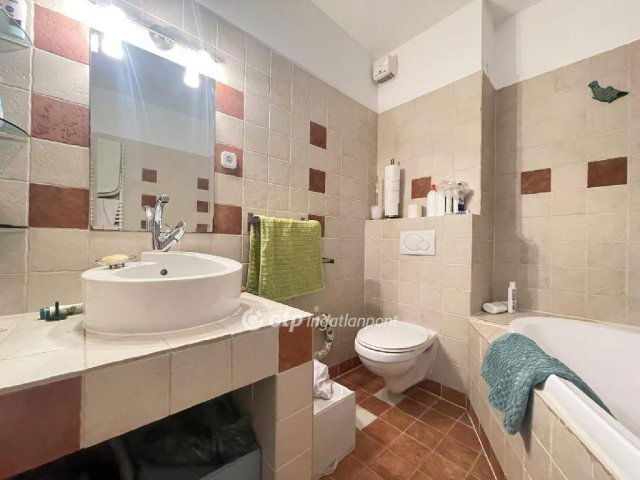 Eladó téglalakás, Budapesten, IX. kerületben 110 M Ft, 2 szobás