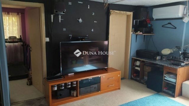 Eladó nyaraló, Isaszegen 48 M Ft, 3 szobás / költözzbe.hu