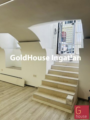 Eladó üzlethelyiség, V. kerületben, Bihari János utcában