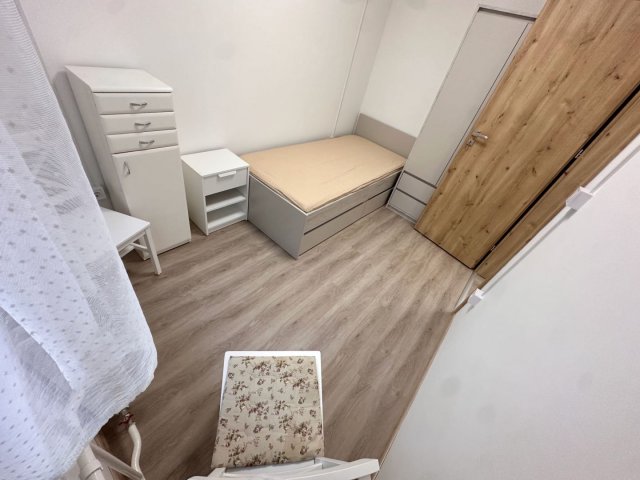 Kiadó panellakás, albérlet, Debrecenben 300 E Ft / hó, 4 szobás