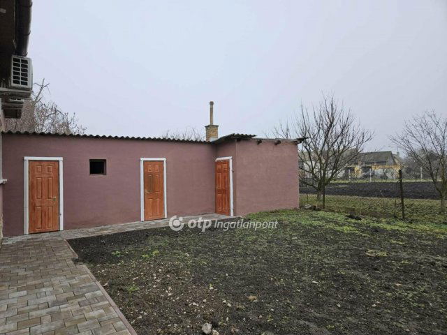 Eladó családi ház, Kölkeden 42 M Ft, 3 szobás