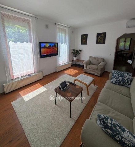 Eladó családi ház, Szigethalmon 119.9 M Ft, 4 szobás