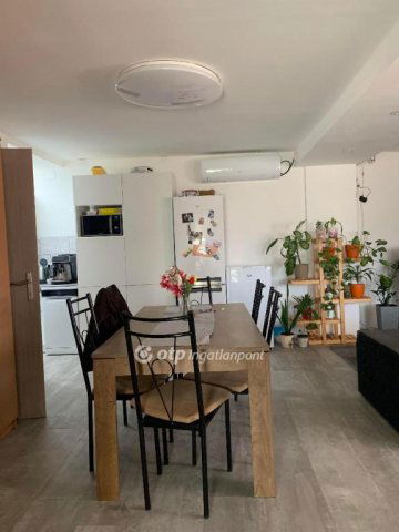 Eladó családi ház, Enyingen 37 M Ft, 1+1 szobás