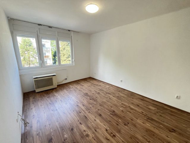 Eladó téglalakás, Kaposváron, Léva közben 27.9 M Ft, 1 szobás