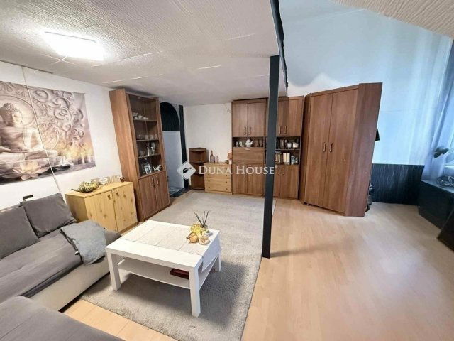 Eladó téglalakás, Budapesten, XIII. kerületben 61.9 M Ft