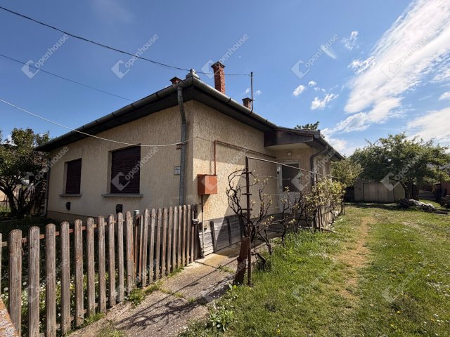 Eladó családi ház, Lentiben 26.9 M Ft, 3 szobás