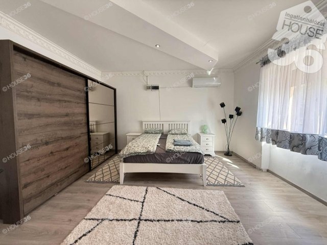 Eladó családi ház, Izsákon 59 M Ft, 3 szobás