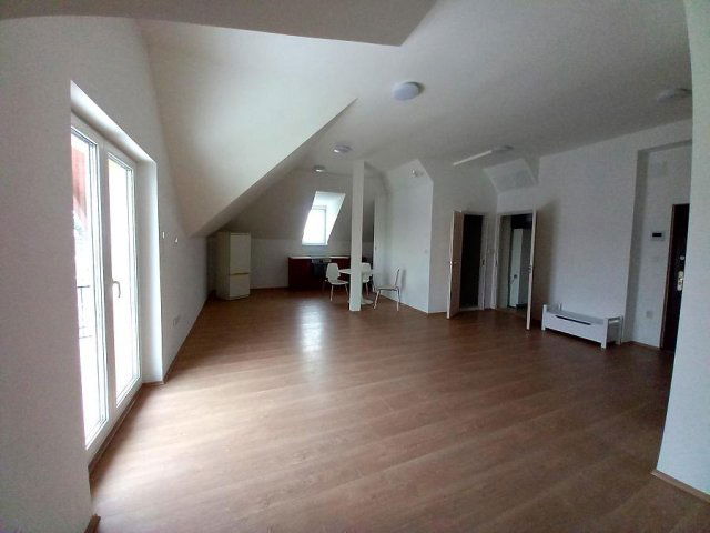 Kiadó téglalakás, albérlet, Budapesten, II. kerületben