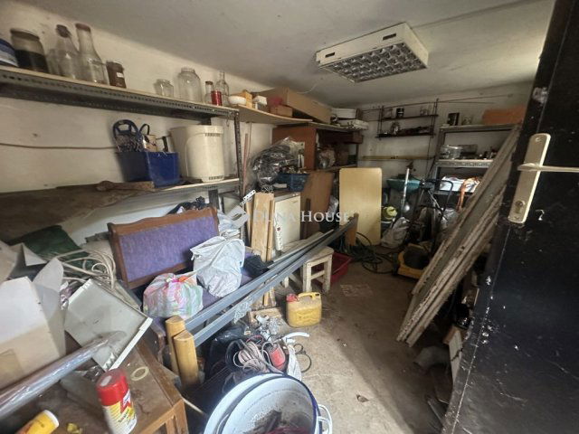 Eladó családi ház, Érden 53 M Ft, 1 szobás