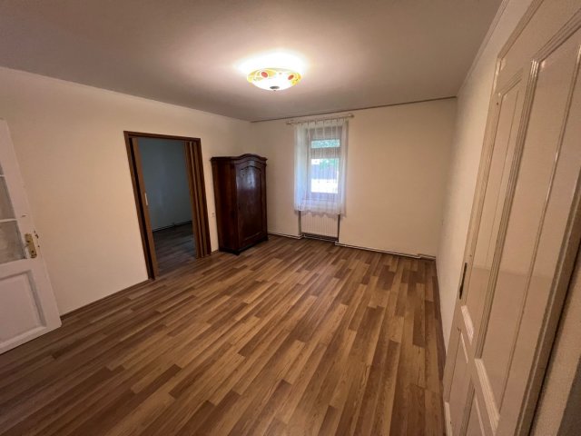 Eladó családi ház, Szarvason 44.9 M Ft, 4 szobás