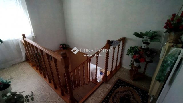 Eladó családi ház, Nagykátán 53 M Ft, 6 szobás