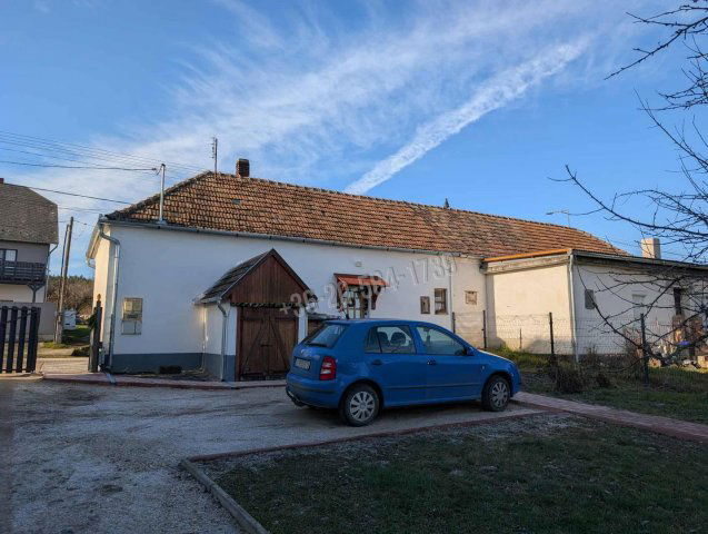 Eladó családi ház, Zalaapátin 31.9 M Ft, 1 szobás