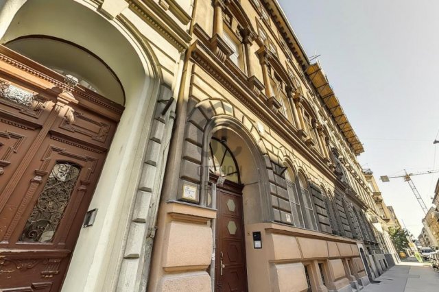 Eladó téglalakás, Budapesten, VII. kerületben 69.9 M Ft