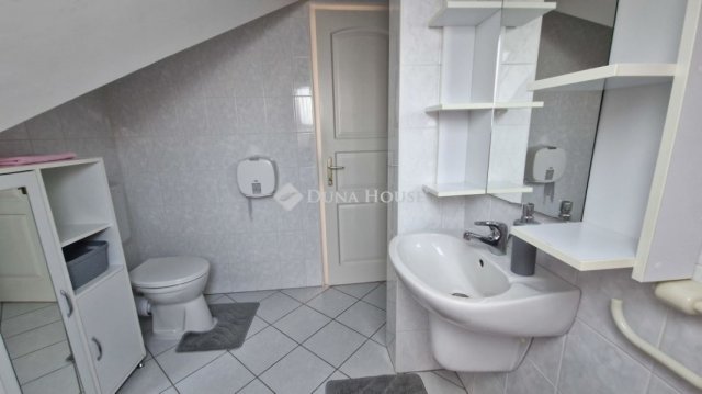 Eladó családi ház, Bükön 169 M Ft, 9+1 szobás