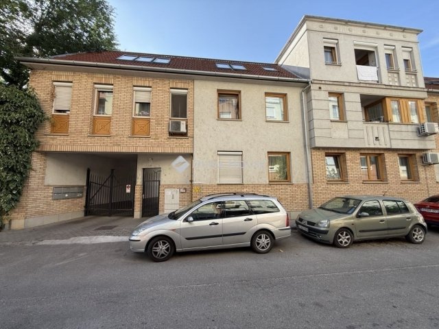 Kiadó téglalakás, albérlet, Kecskeméten 180 E Ft / hó