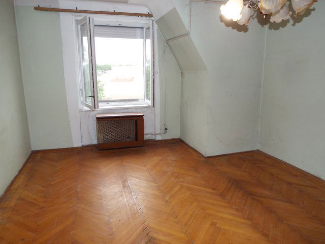 Eladó téglalakás, Debrecenben 49 M Ft, 3 szobás