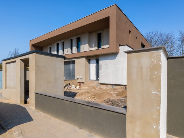 Eladó ikerház, Biatorbágyon 229 M Ft, 5 szobás