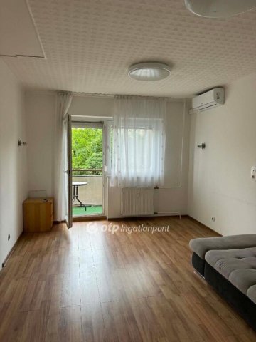 Eladó panellakás, Budapesten, XXI. kerületben 57 M Ft, 1+2 szobás