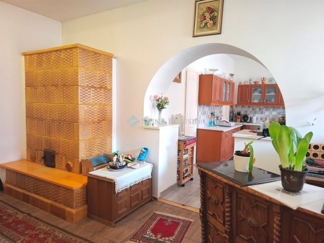 Eladó családi ház, Dömösön 59.99 M Ft, 2 szobás