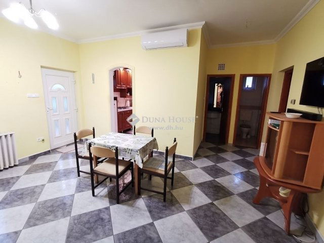 Eladó családi ház, Kecskeméten 93 M Ft, 4 szobás