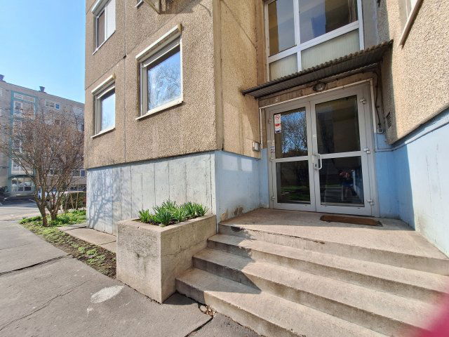 Eladó panellakás, Győrött 49.9 M Ft, 2 szobás