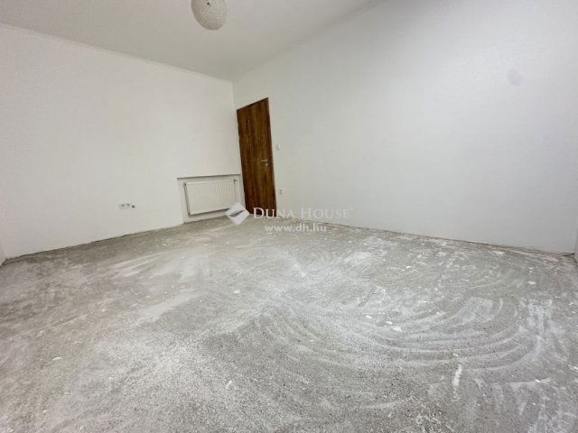 Eladó családi ház, Dunaharasztin 77.9 M Ft, 4 szobás