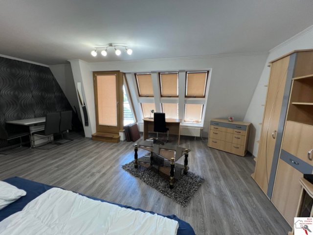 Kiadó téglalakás, albérlet, Pécsett 220 E Ft / hó, 2 szobás