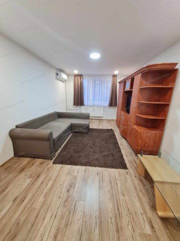 Eladó panellakás, Sopronban 57 M Ft, 2 szobás