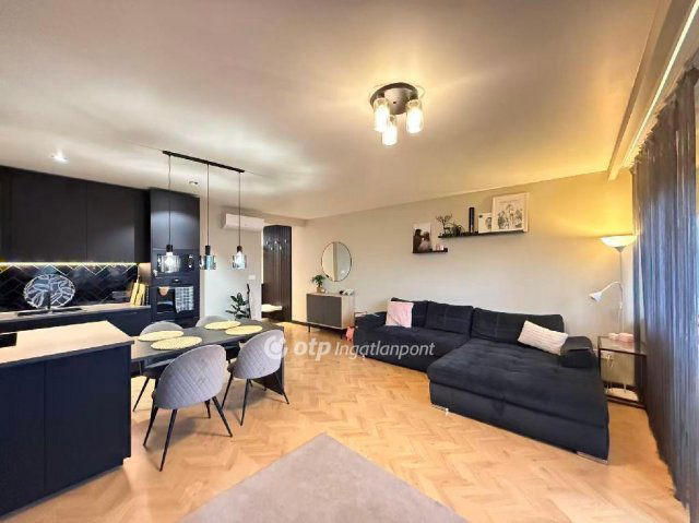 Eladó téglalakás, Budapesten, X. kerületben 75.9 M Ft, 2 szobás