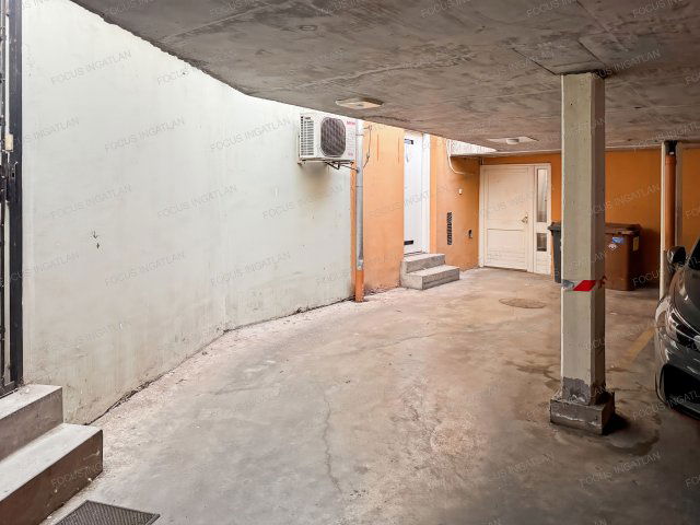 Kiadó garázs, Kecskeméten 22 E Ft / hó, 1 szobás