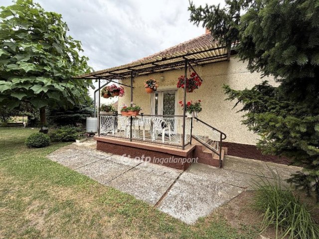 Eladó családi ház, Sarkadon 18.99 M Ft, 2 szobás