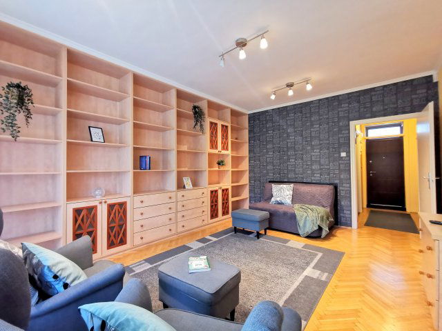 Kiadó téglalakás, albérlet, XII. kerületben, Városmajor utcában