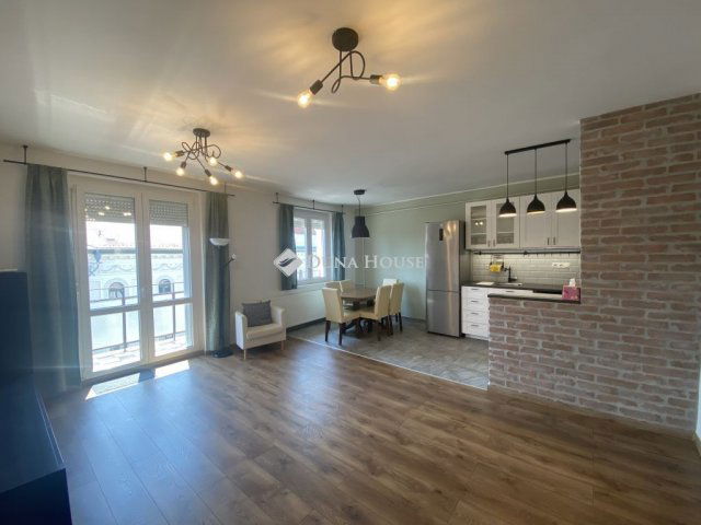 Eladó téglalakás, Győrött, Aradi vértanúk útján 79 M Ft