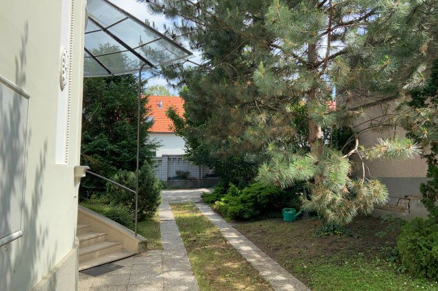 Eladó családi ház, Makón, Béke utcában 115 M Ft, 4 szobás
