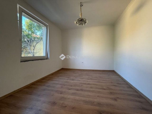 Eladó családi ház, Kecskeméten 24.9 M Ft, 2 szobás