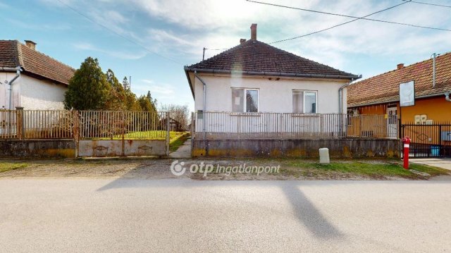 Eladó családi ház, Ópályin 24.9 M Ft, 5 szobás