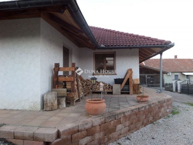 Eladó családi ház, Nagykozáron 105 M Ft, 3 szobás