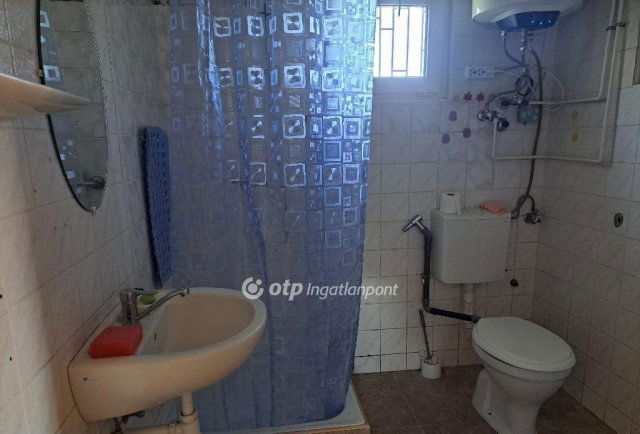 Eladó családi ház, Nagybörzsönyön 39.9 M Ft, 2+1 szobás