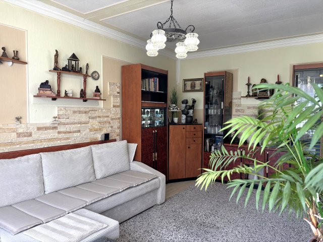 Eladó panellakás, Budapesten, III. kerületben 99.9 M Ft, 3 szobás