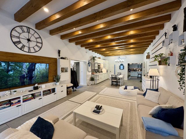 Eladó családi ház, Siófokon 258 M Ft, 4 szobás