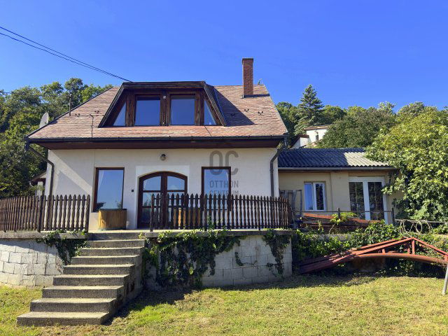 Eladó családi ház, Leányfaluban 112 M Ft, 6 szobás