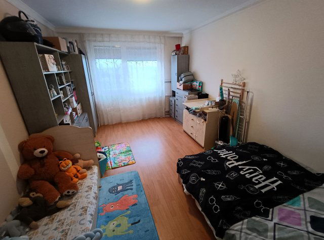 Eladó panellakás, Debrecenben, Derék utcában 61.9 M Ft, 2 szobás