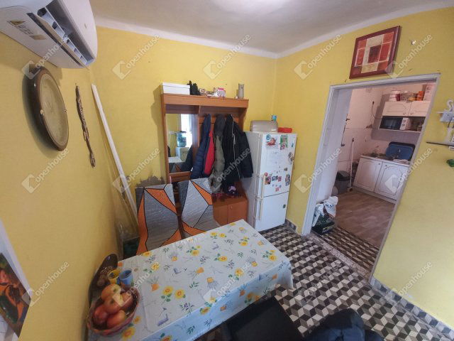 Eladó családi ház, Szászváron 10 M Ft, 2 szobás