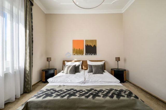 Eladó családi ház, Salgótarjánban 99 M Ft, 7 szobás