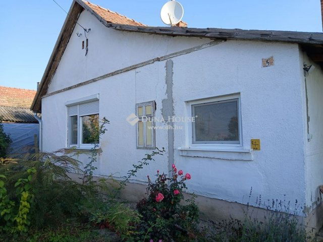 Eladó családi ház, Nagytőkén 13.9 M Ft, 2 szobás
