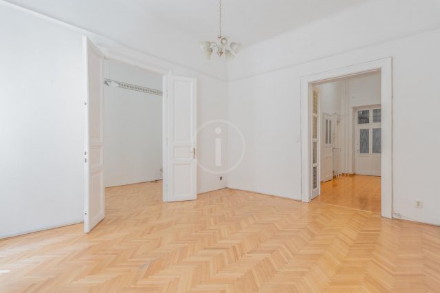 Eladó téglalakás, Budapesten, VI. kerületben 81.5 M Ft