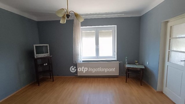 Eladó családi ház, Recsken 14.9 M Ft, 2 szobás
