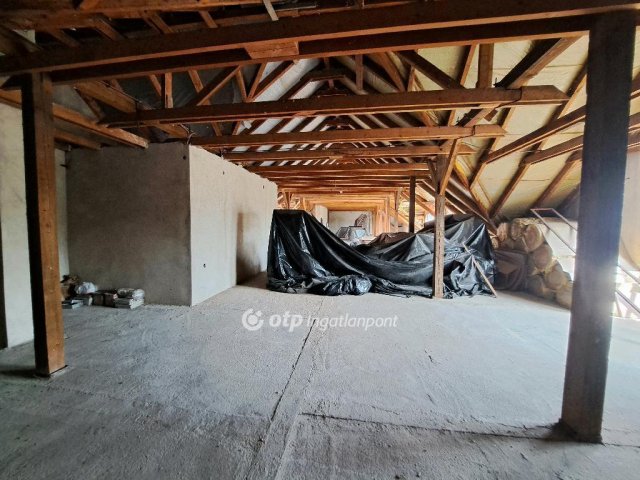 Eladó téglalakás, Püspökladányban 39.9 M Ft, 1 szobás